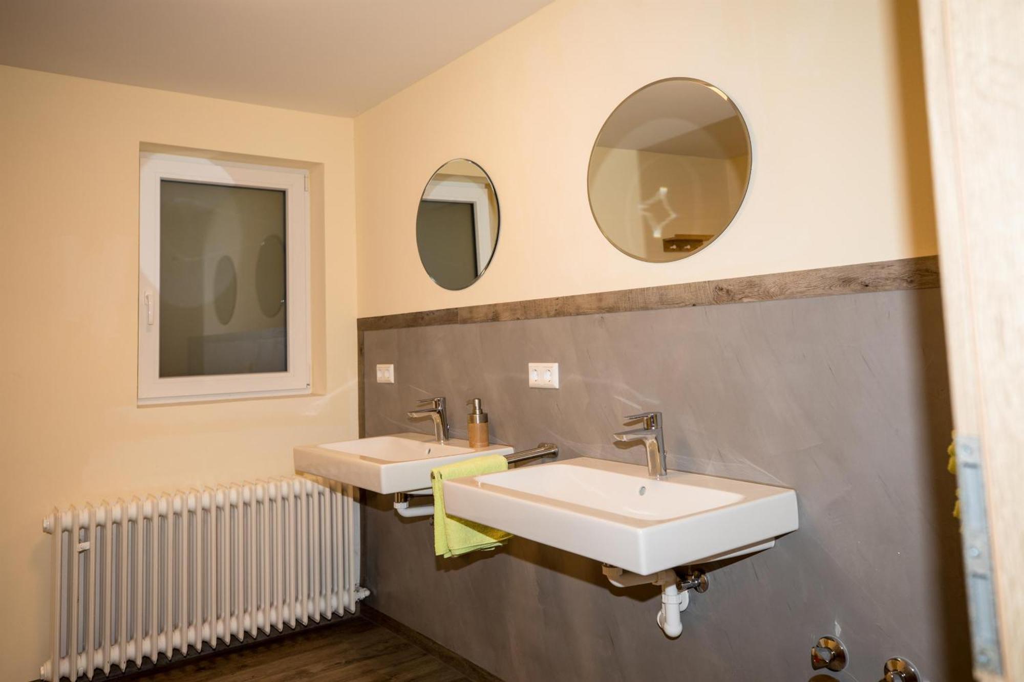 Ferienhaus Lacher ไบเออร์สบรอนน์ ภายนอก รูปภาพ